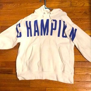 Cute, cool, and trendy champion hoodie.
